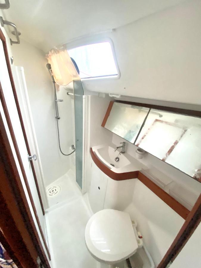 Nuit Insolite Sur Un Voilier Linge Et Menage Inclus - Boat Paradise La Rochelle La Rochelle  Eksteriør billede